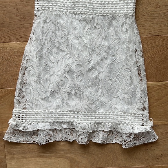 NWOT White Lace Dress (XS) - Picture 4 of 4